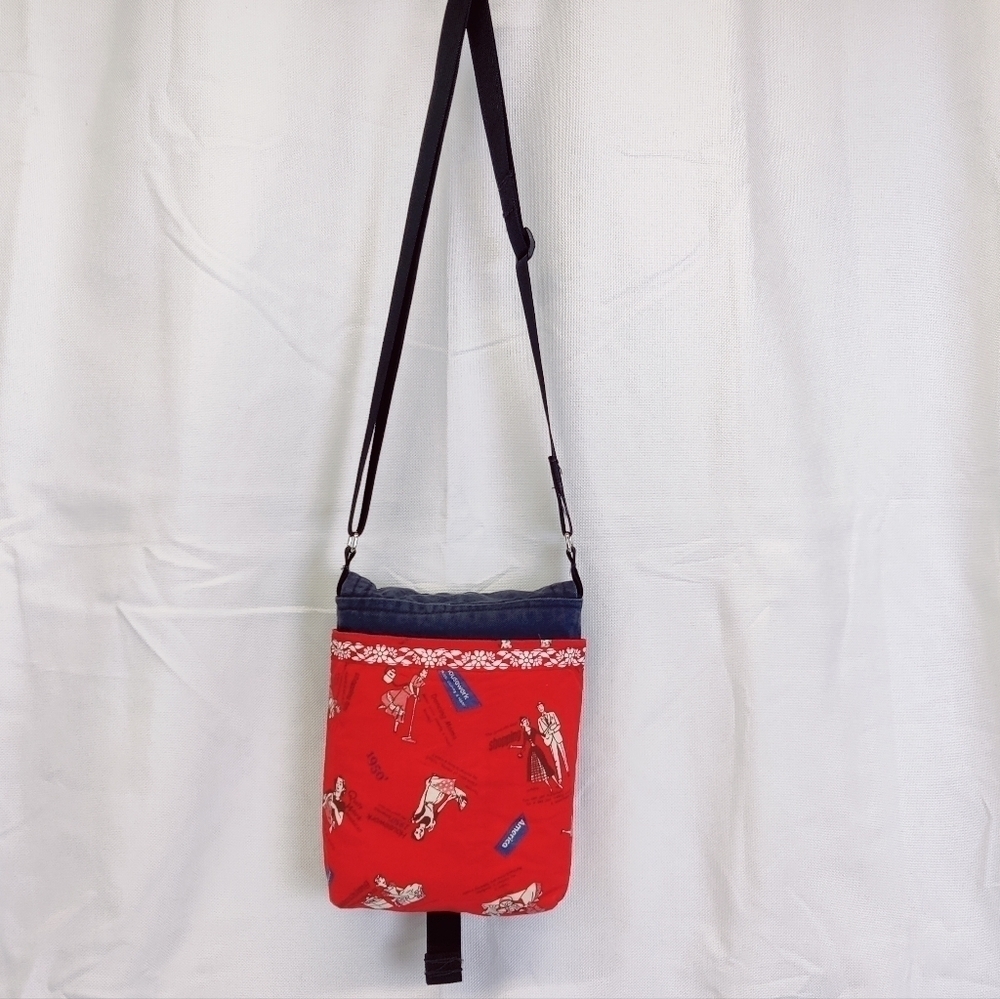 Handmade Quilted Cotton Small Crossbody Bergen Bag 50's Housewife Red & Black - Picture 3 of 16